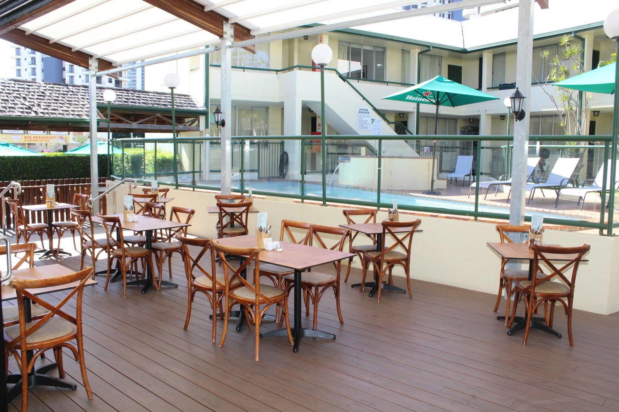 Darcy Arms Hotel Motel Gold Coast Exterior photo